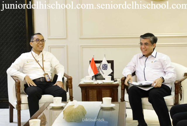 Kemdiktisaintek Perkuat Pendidikan Tinggi